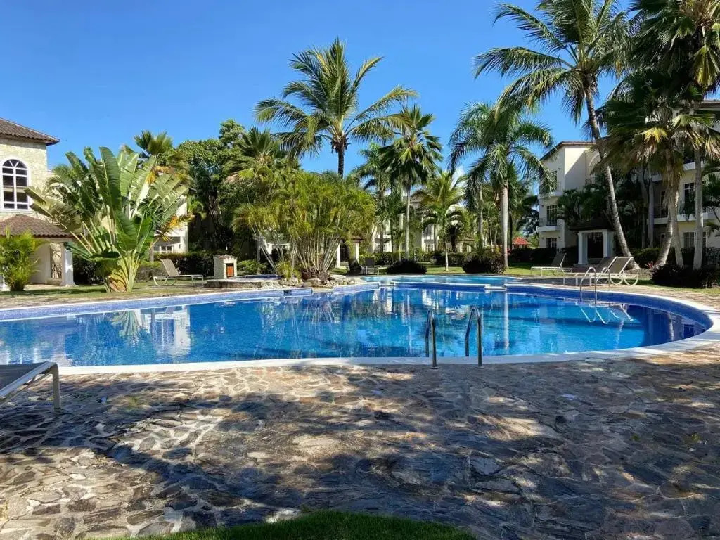 2 Rooms, 4 Beds, Pool, 5min Beach White Sand
