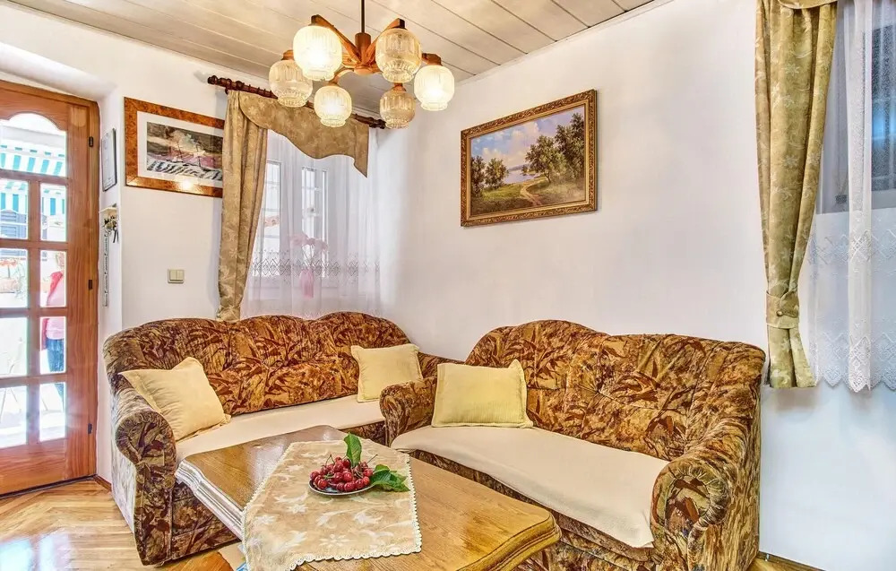Beach Front Home In Mali Losinj With Wifi