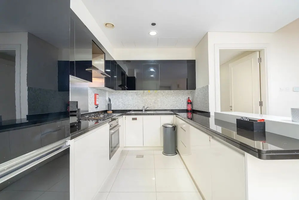 Luxury Three Bedroom in Damac Maison Near Dubai Mall by Sojo Stay