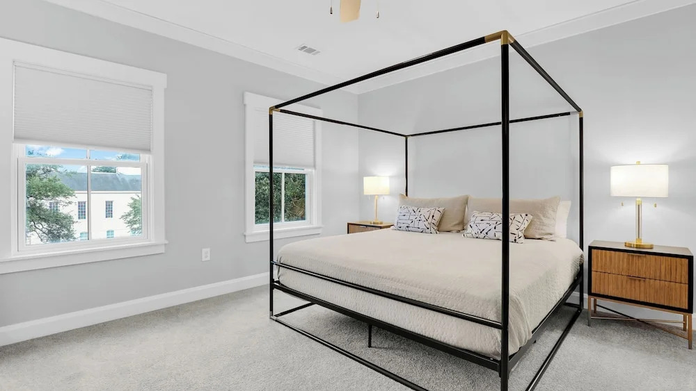 13 Condos in the Historic District Entire Building The Juliette by Avantstay