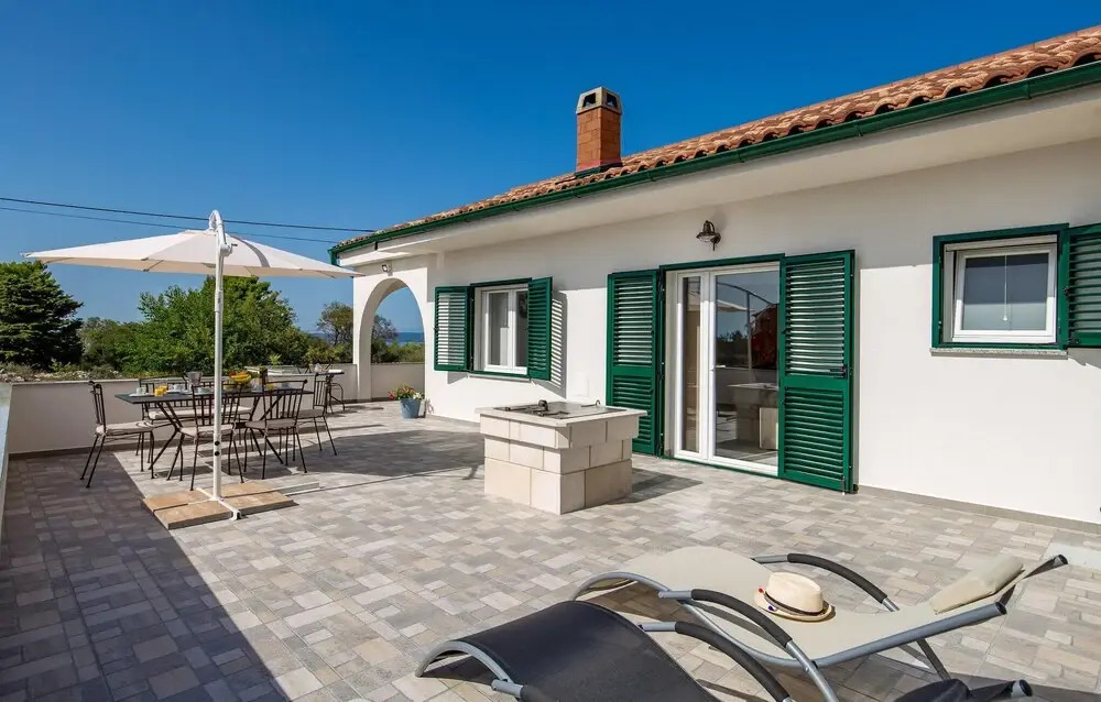 Beautiful Home In Lun