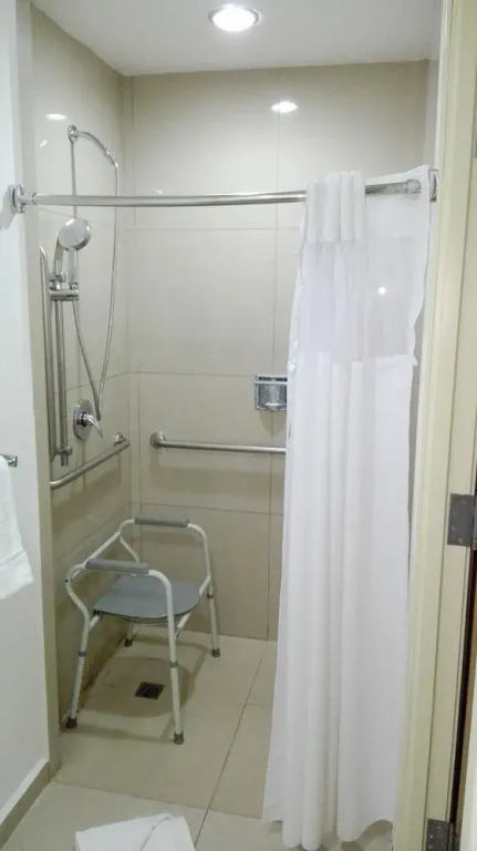 Holiday Inn Express Paraiso Dos Bocas