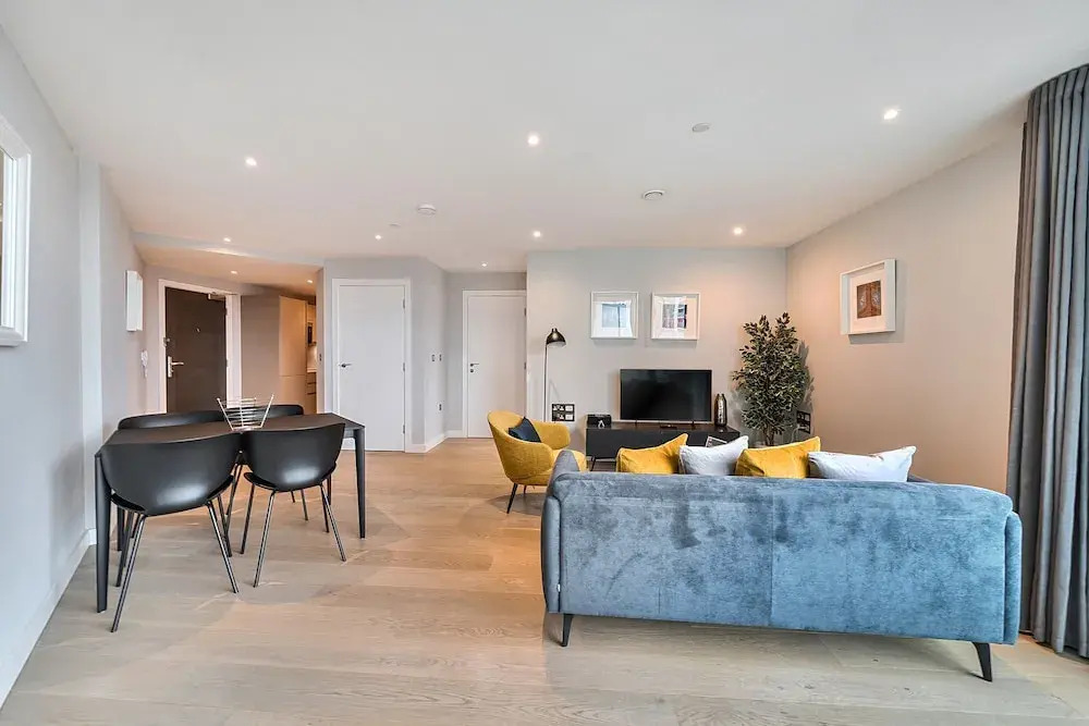 Roomspace Serviced Apartments - Churchyard Row