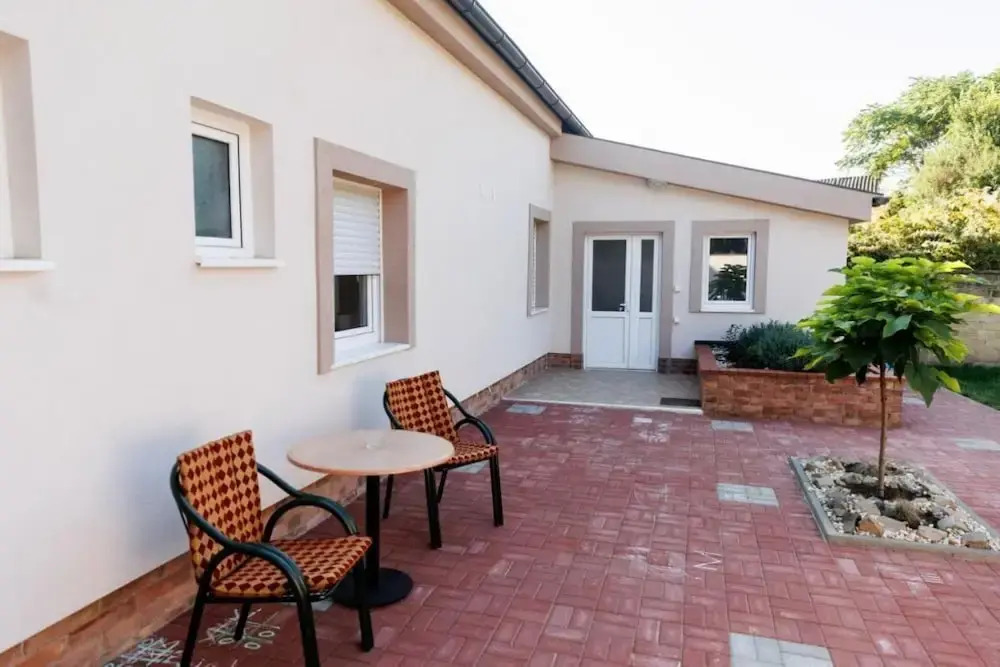 Kollar D Guest House - Prenoćište ROOMS