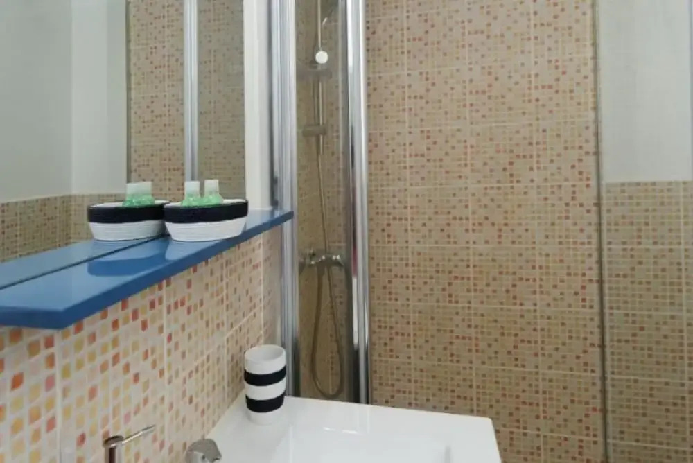 Studio Shopping Street Five Stars Holiday House