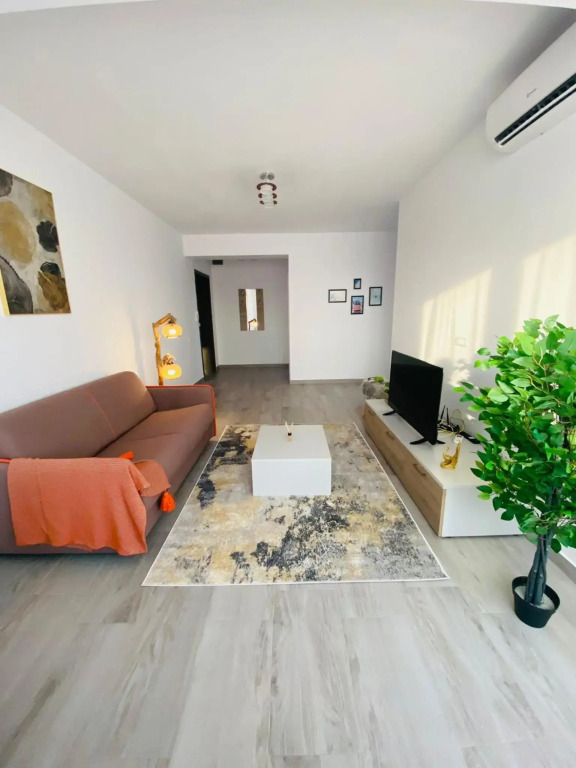 SOHO Apartment - City View with Rooftop Garden