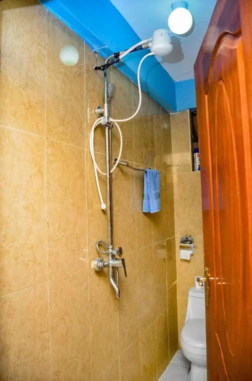 Lux Suites TRM 1 Bedroom Apartments