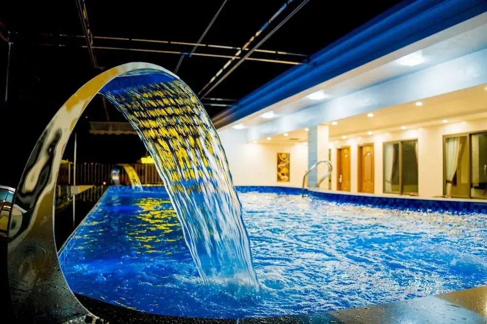 Quang Vinh Hotel