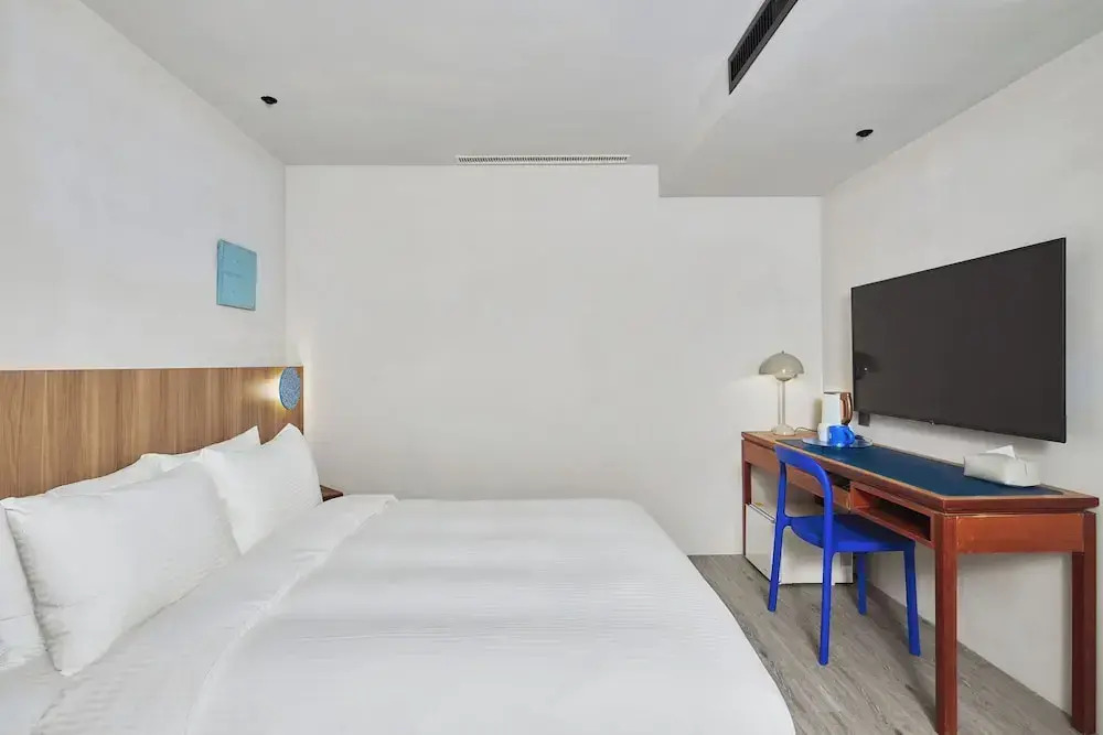 The Blue by Just Inn