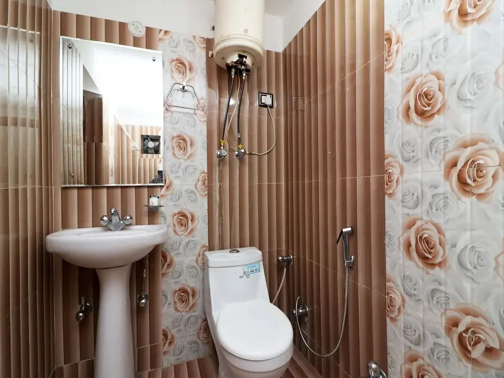 OYO 23721 Bd Guest House
