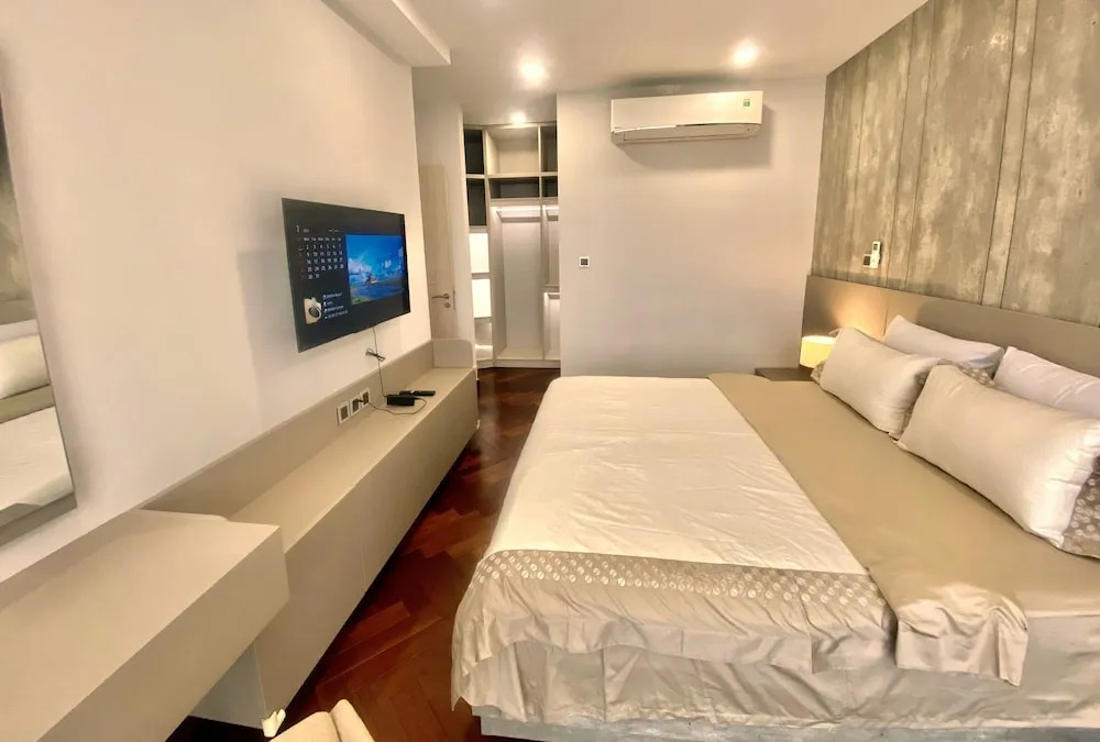 The Peak Serviced Apartment