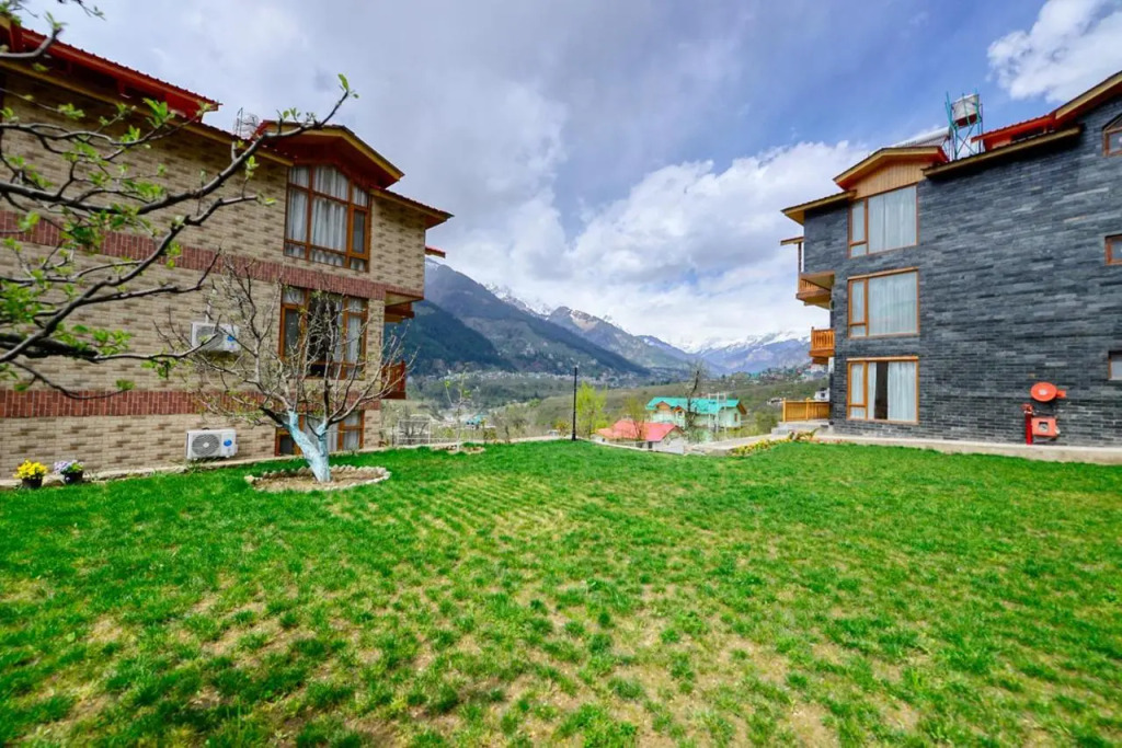 Clarks Inn Suites, Manali
