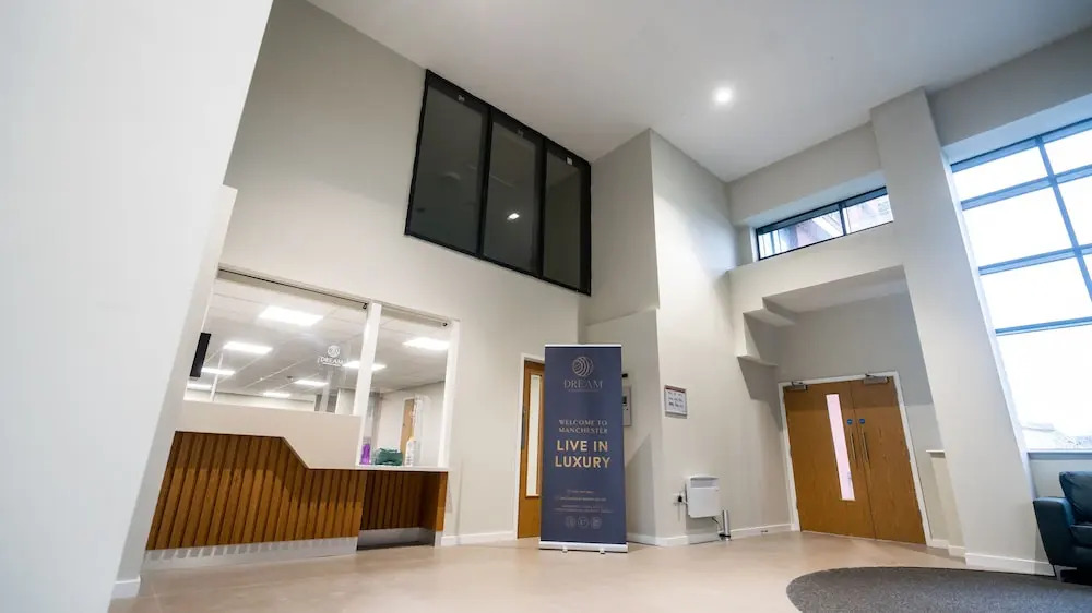 Beehosting Adelphi Wharf Apartments