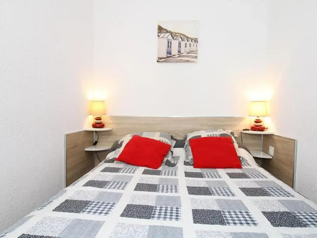 Appartement Balaruc-les-Bains, 1 pièce, 4 personnes - FR-1-553-43