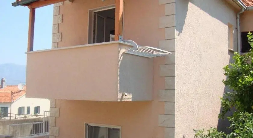 Apartments Romana
