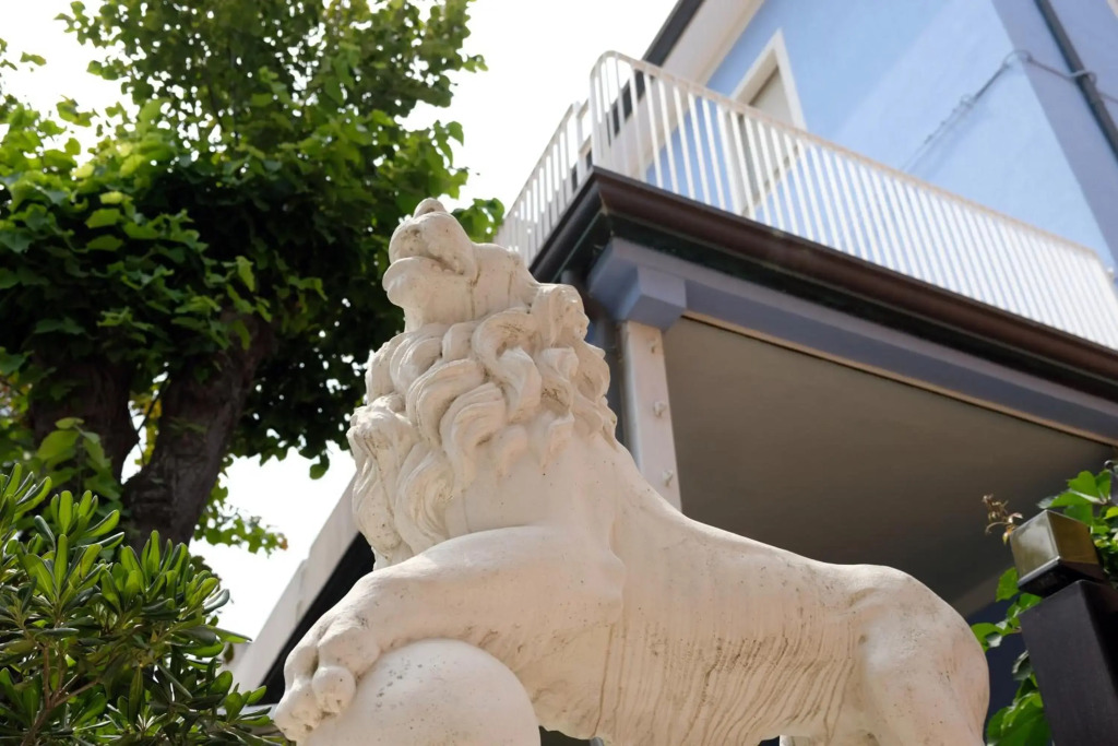 Hotel Canasta