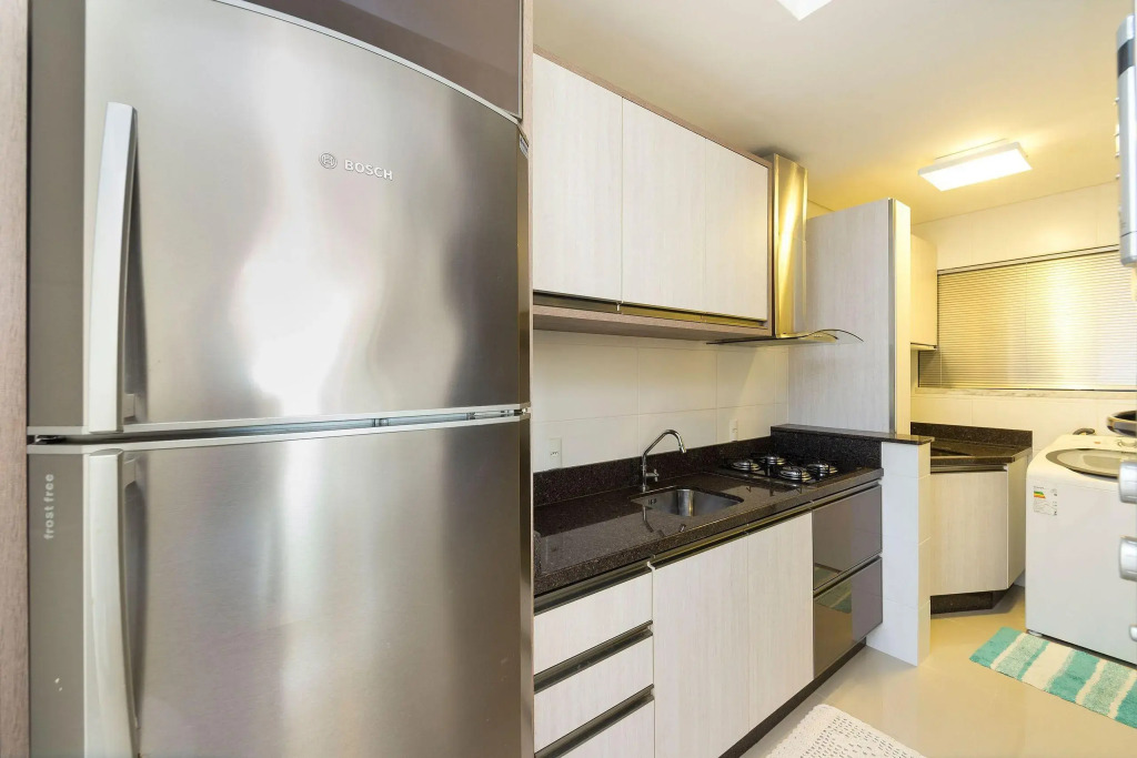 Aluguel Apartamento 2 quartos com 1 suíte Centro Bombinhas SC