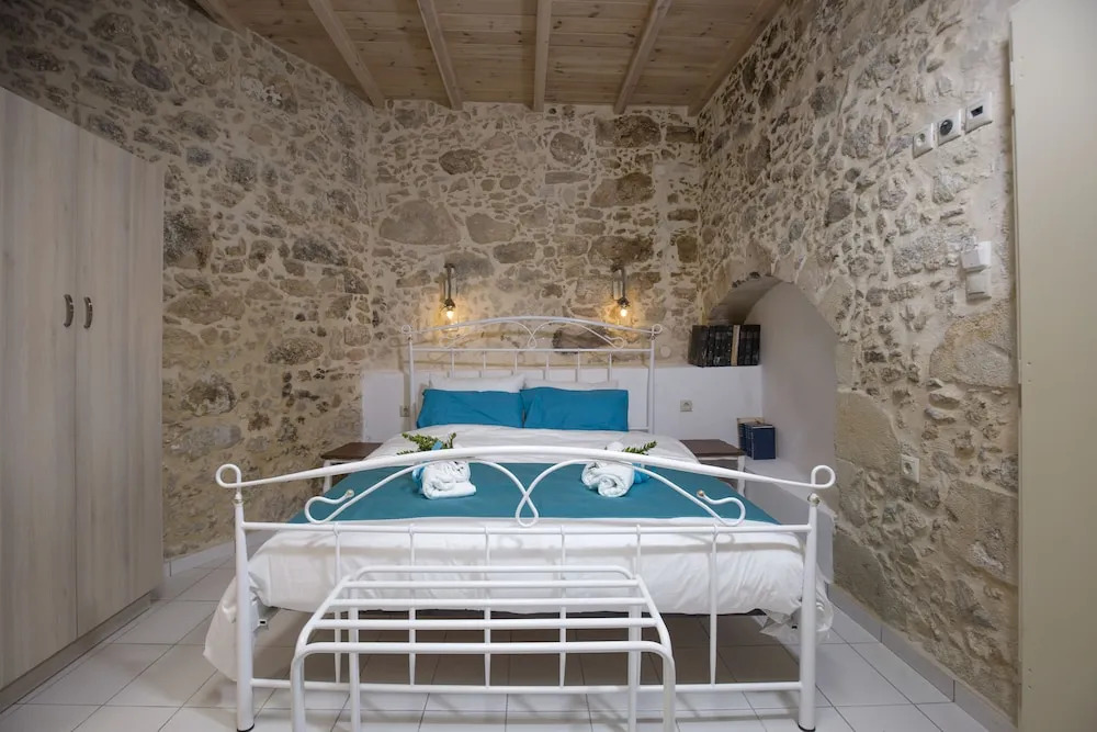 Agarathos Homes