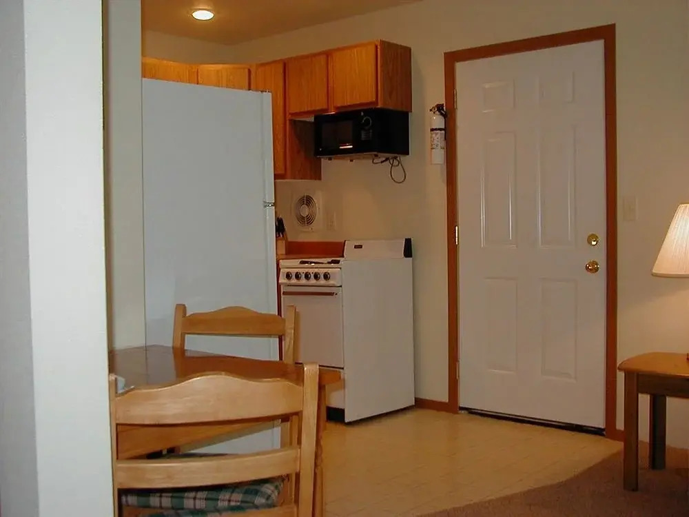 Heritage Suites Inc