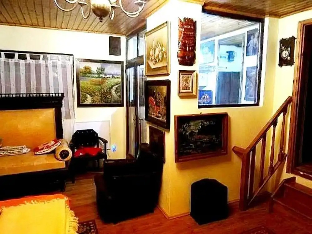 Leyla Guesthouse Castel