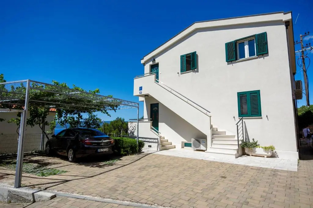 Apartments 1234