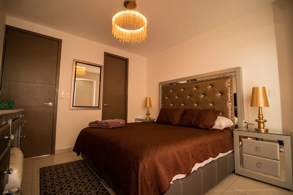NIZA FIVE Luxury Beach Apartments