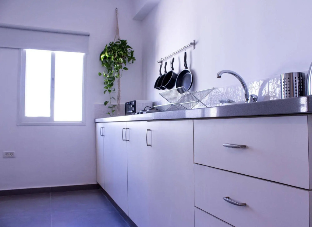 Renas House Smart Hotel