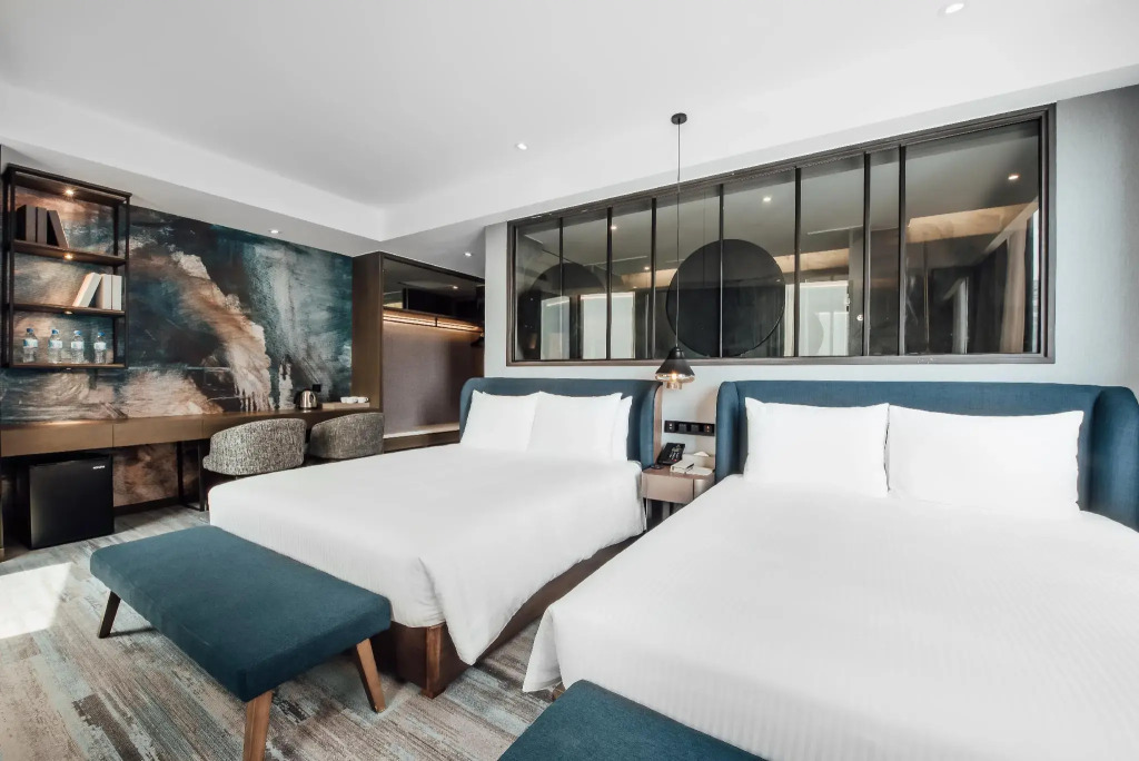 Harbour 10 Hotel