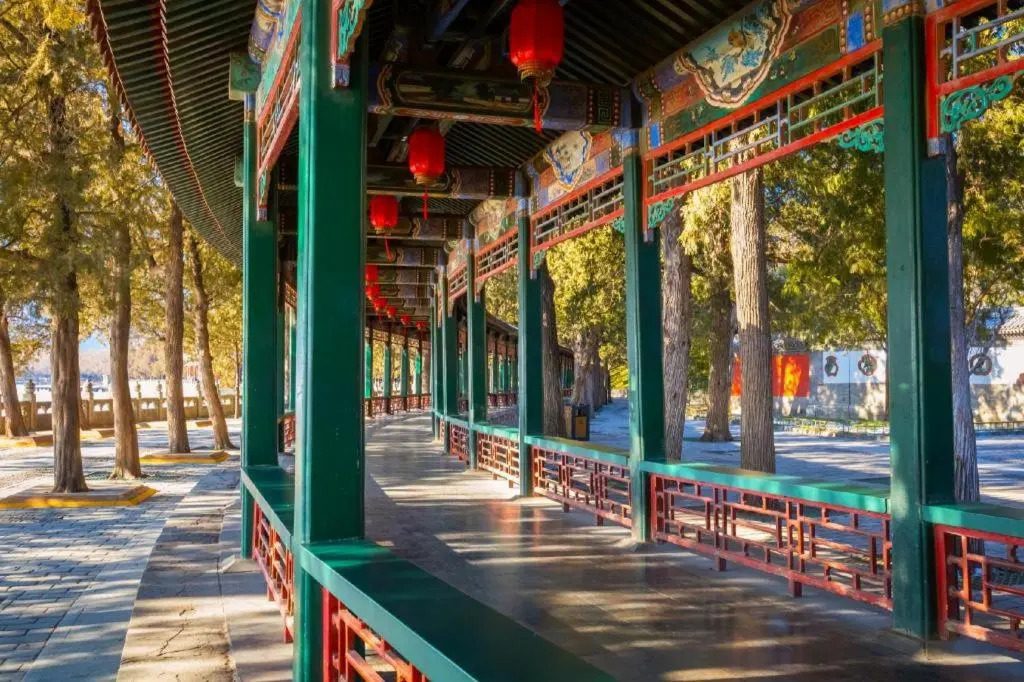 James Joyce Coffetel·Renmin University Metro Station