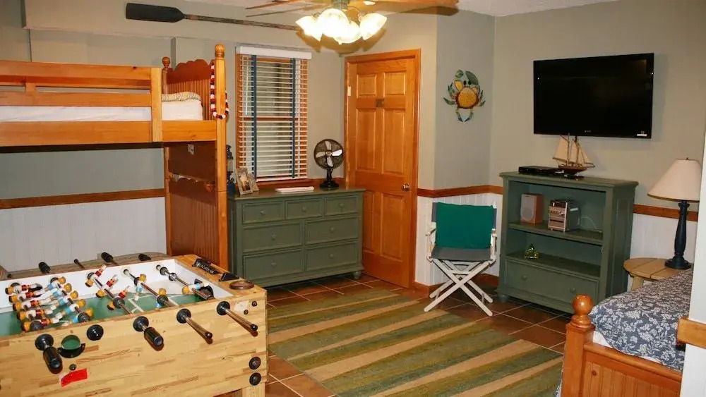 Zephyr - 5 Br Home