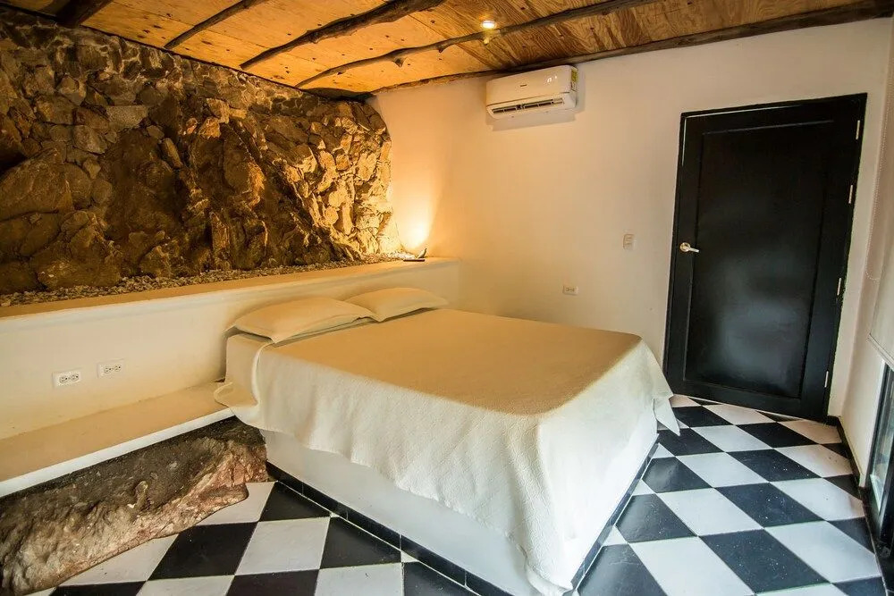 Akela Gaira Hotel