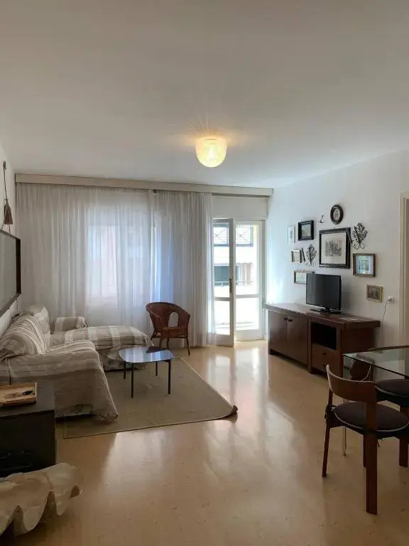 Sunny Home, appartamento in centro e vicino alla spiaggia