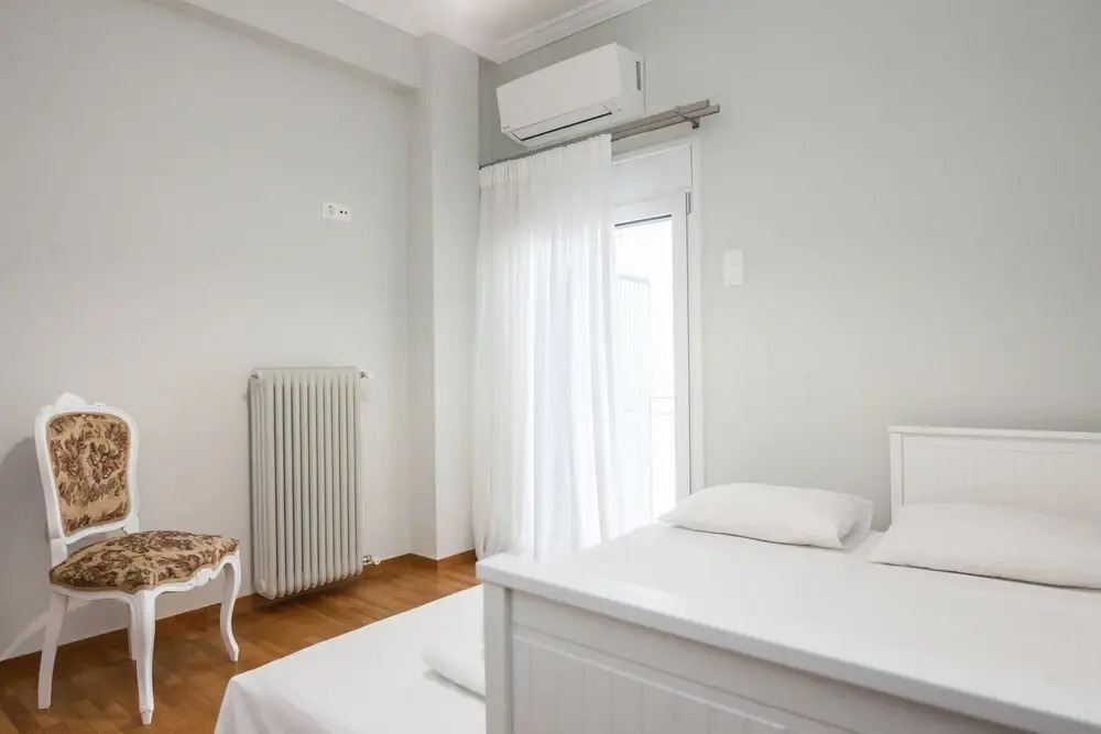Brand new apt in Zografou