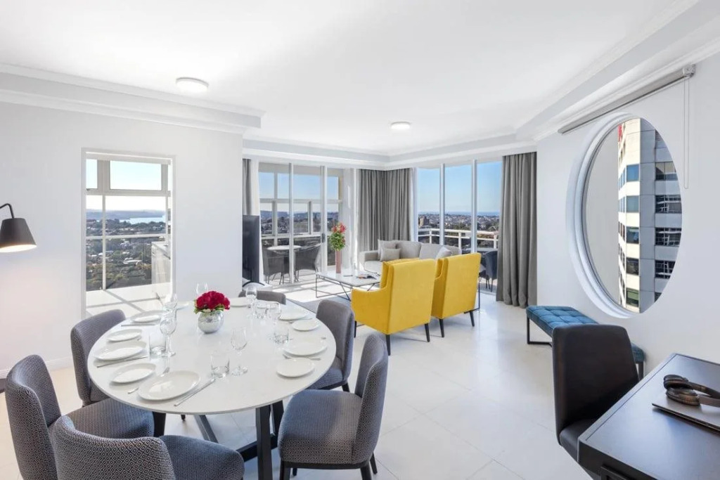 Meriton Suites Bondi Junction
