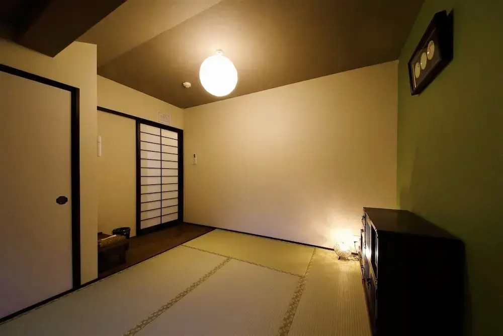 Guest House Nishijin Yui