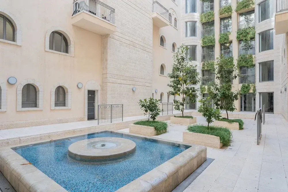 Harav Kuk Royal Suites - Alefimmoed