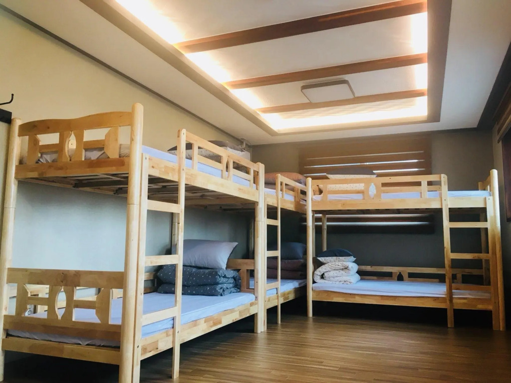 TreehouseUnseo GuestHouse