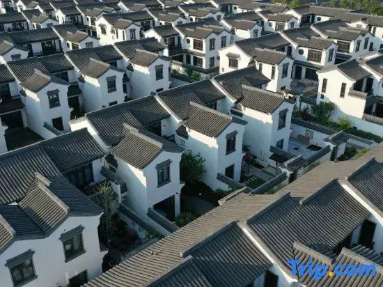 Fuyang Manshengxu Courtyard Homestay (Tianmu Lake Tourism Resort)