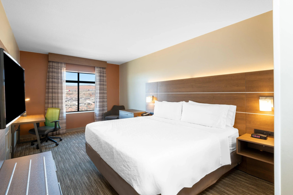 Holiday Inn Express & Suites St George North - Zion