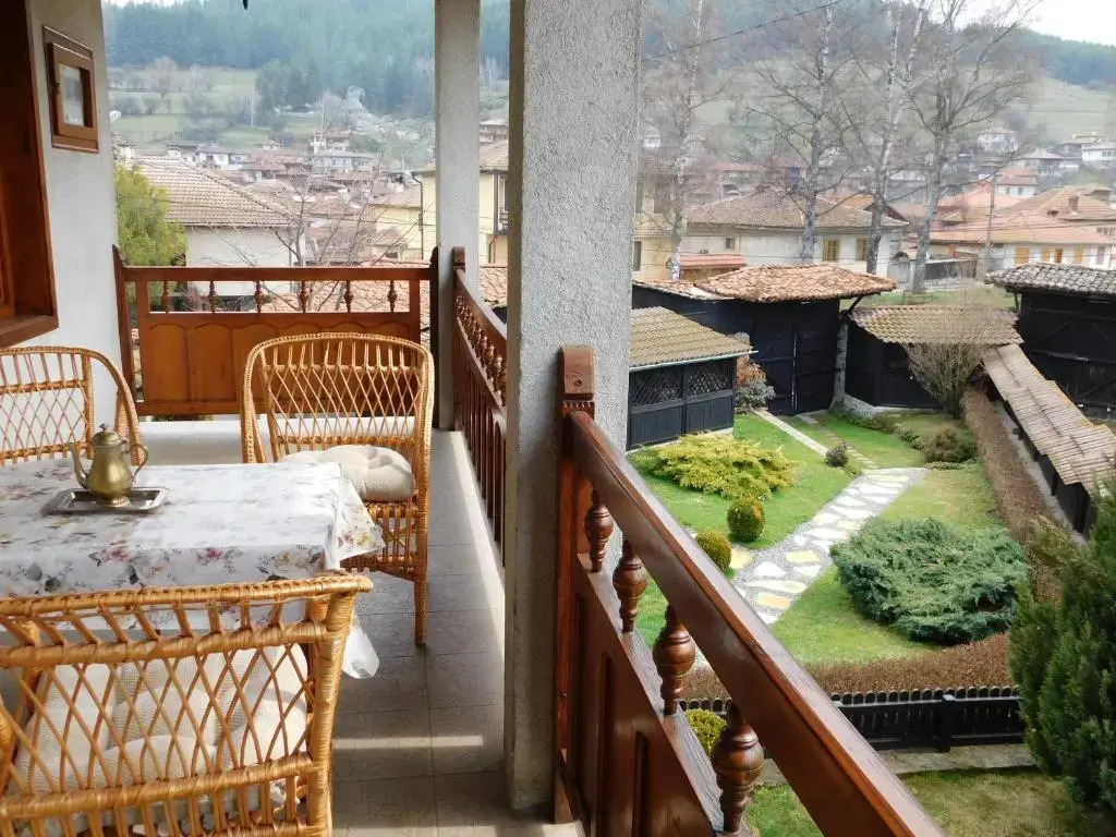 Family Vacation Home Topolnitza