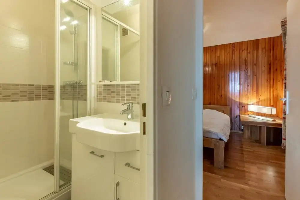 ISR23 - Superbe appartement, centre ville, proche pistes et commerces