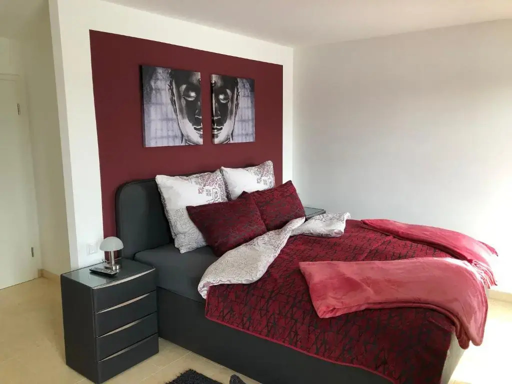 Ferienwohnung und Zimmer zum Donaublick