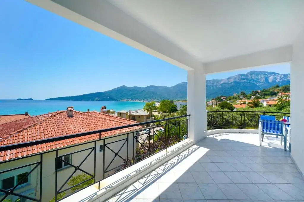 Ellinas Hotel
