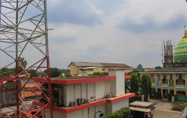 Studio Affordable Price at Sky View Apartment By Travelio