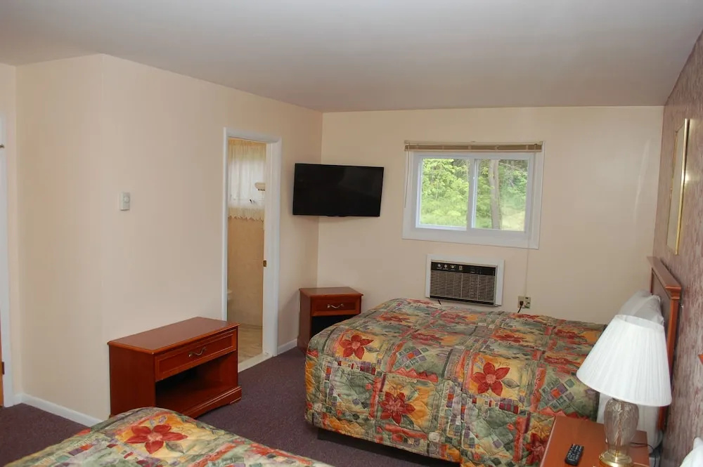 Sara Glen Motel - Saratoga Springs-Glens Falls