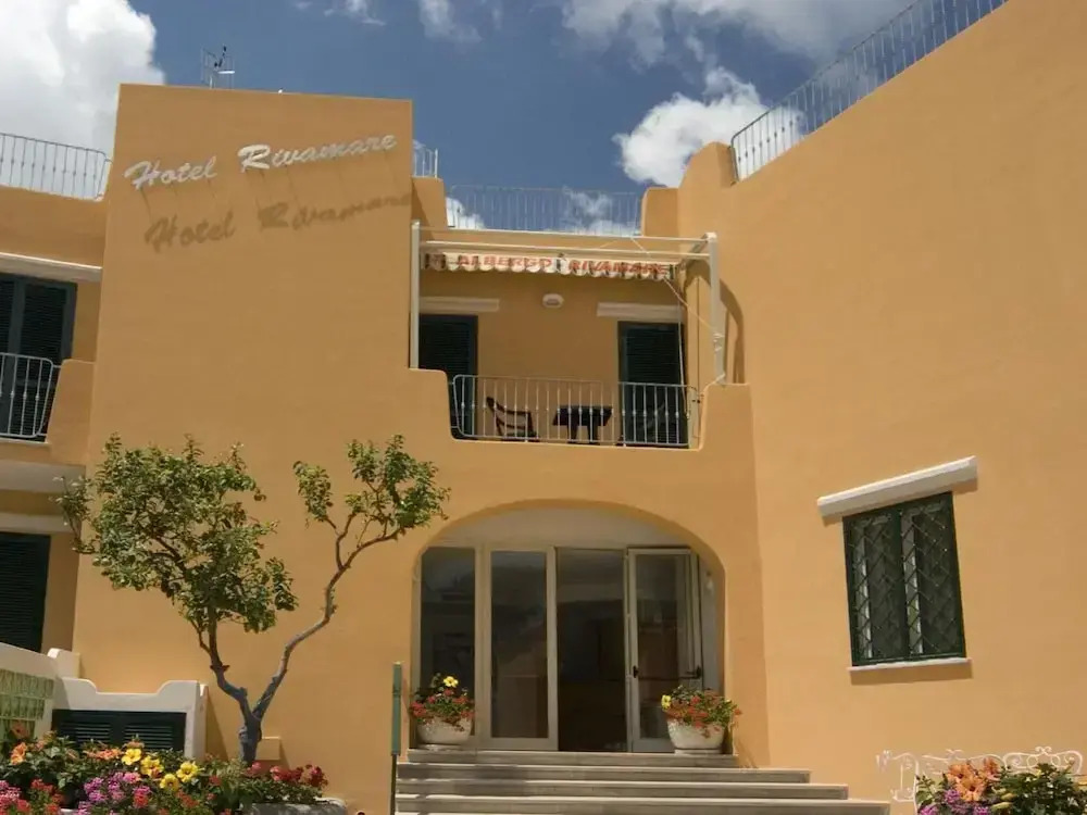 Hotel Rivamare