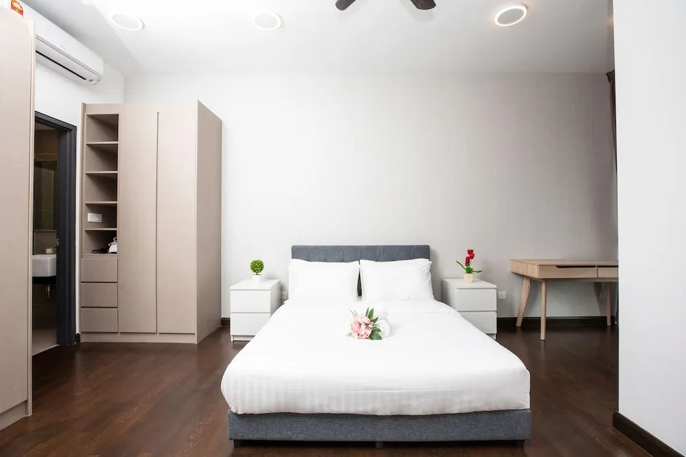 Velocity KL By PSM Luxury Suites