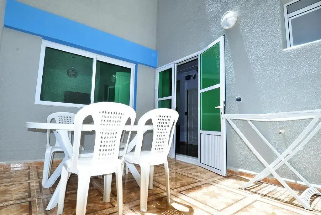 Appartement 2 chambres tout confort, Plage de SAÏDIA à 700m, CLIM, WIFI, parking gratuit