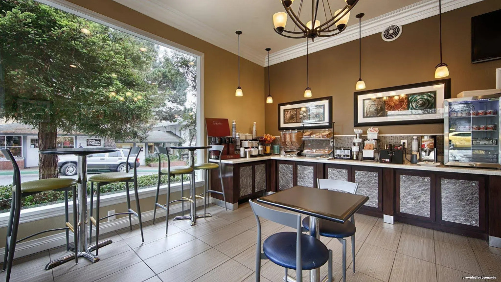 Best Western Carmels Town House Lodge