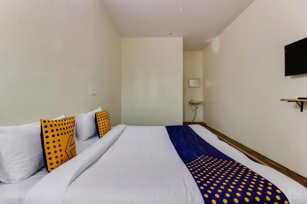 SPOT ON by OYO Hotel Chirags
